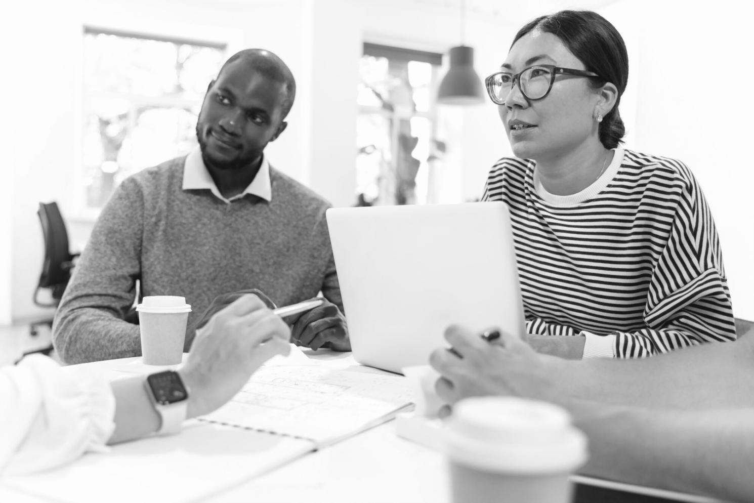 Detaillierte Finanzanalyse und Dokumentation